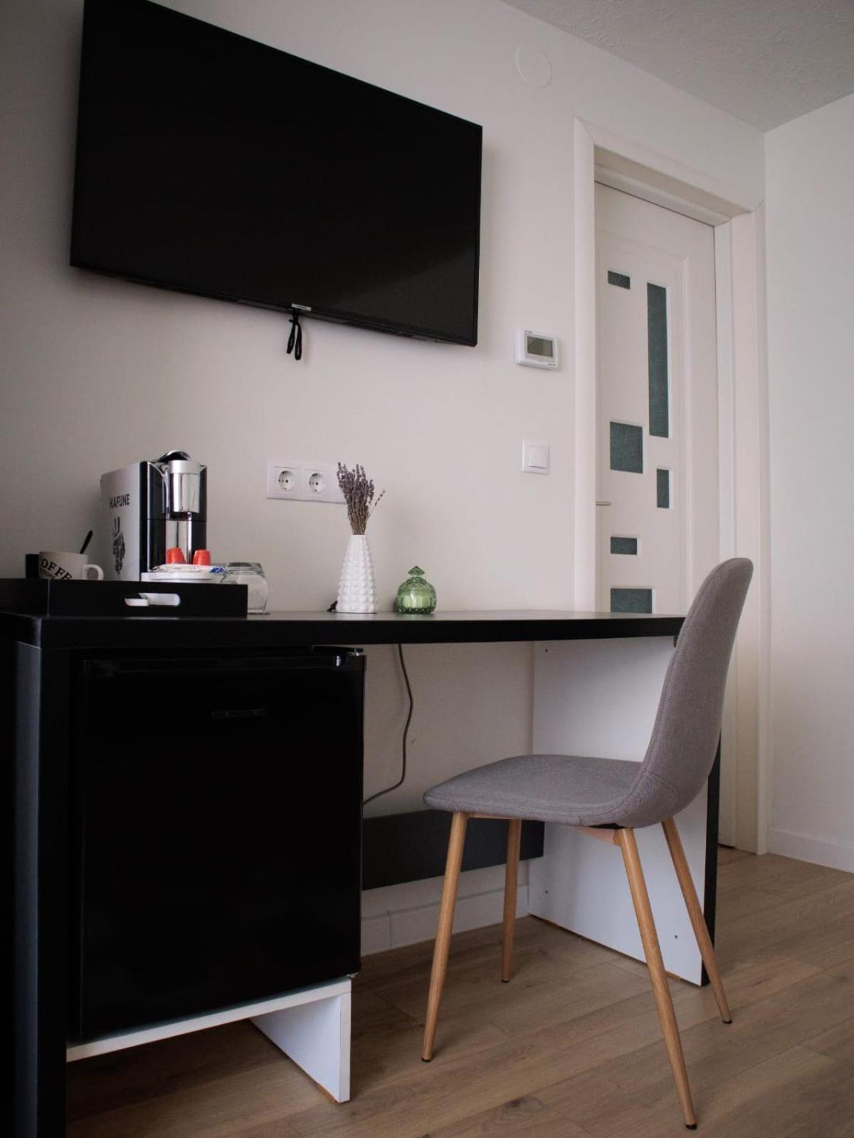 Casa Emilia Hotel Hunedoara Room photo